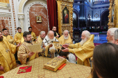 Slujirea Patriarhului în Duminica a 16-a după Cincizecime în Catedrala „Hristos Mântuitorul”. Hhirotonia arhimandritului Amvrosii (Șevțov) în treapta de episcop de Svetlogorsk