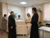 Клирики Лысковской епархии посетили пострадавших в ДТП в Нижегородской области