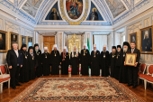 Slujirea Patriarhului de ziua pomenirii Sfântului Cuvios Serghie în Lavra „Sfânta Treime” a Cuviosului Serghie. Înmânarea distincțiilor bisericești