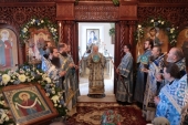 В праздник Покрова Пресвятой Богородицы митрополит Крутицкий Ювеналий совершил Божественную литургию в Ново-Голутвином монастыре