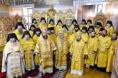 Митрополит Астанайский Александр совершил Литургию с участием всех монашествующих Алма-Атинской епархии