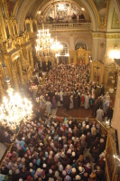 Накануне празднования Казанской иконе Божией Матери Святейший Патриарх Алексий совершил Всенощное бдение в Богоявленском кафедральном соборе