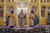 Предстоятель Украинской Православной Церкви совершил Литургию в Банченском монастыре и посетил окормляемые обителью детские учреждения