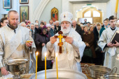 В Крещенский сочельник Патриарший экзарх всея Беларуси совершил Литургию в Свято-Духовом кафедральном соборе города Минска