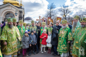De sărbătoarea Soborului Tuturor Sfinților Cuvioși ai Peșterilor Kievului Întîistătătorul Bisericii Ortodoxe din Ucraina a condus Dumnezieasca Liturghie în Lavra Pecerska din Kiev