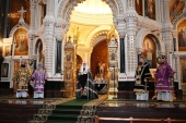 În Duminica a 4-a din Postul Mare Sanctitatea Sa Patriarhul Chiril a săvîrșit Dumnezeiasca Liturghie în Catedrala „Hristos Mîntuitorul”