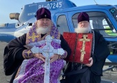 Șeful Mitropoliei de Stavropol a săvîrșit un zbor deasupra orașului Stavropol cu o cruce sfințită la Ierusalim