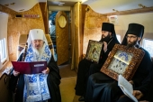 Deasupra capitalei Tatarstanului a fost săvîrșit Drumul Crucii pe calea aerului cu Icoana Maicii Domnului de Kazan