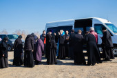 A avut loc procesiunea automobilistică a Drumului Crucii în jurul orașului Krasnoiarsk