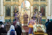 В Великий Четверток Патриарший экзарх всея Беларуси совершил Литургию в Свято-Духовом кафедральном соборе Минска