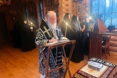 В канун Великой Субботы Святейший Патриарх Кирилл совершил утреню с чином погребения