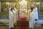 В праздник Вознесения Господня митрополит Крутицкий Ювеналий совершил Литургию в Новодевичьем монастыре Москвы