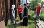 Священники и добровольцы Екатеринбургской епархии продолжают оказывать помощь пострадавшим от наводнения в Нижних Сергах