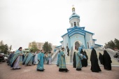 Mitropolitul de Khanty-Mansiysk Pavel a sfințit biserica principală a Mânăstirii de călugărițe cu hramul în cinstea Icoanei Preasfintei Născătoare de Dumnezeu „Umilenie” din orașul Surgut