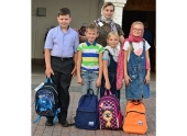 Biserica a ajutat familiile nevoiașe să pregătească copiii pentru școală. Notă informativă din 4 septembrie 2020
