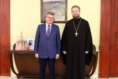 Reprezentantul Bisericii Ortodoxe Ruse s-a întâlnit cu Ambasadorul Rusiei în Cambodgia