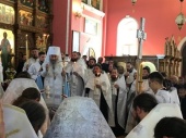Preafericitul mitropolit al Kievului Onufrii a săvârșit prohodul starețului Mânăstirii din Kreșceatik arhimandritul Serafim (Dudka)