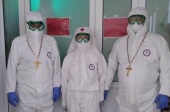 Коридор в «червону» зону: священики в регіонах йдуть до хворих на коронавірус. Інформаційний звіт від 8 грудня 2020 року