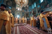 В день памяти святителя Николая Чудотворца Блаженнейший митрополит Онуфрий возглавил Литургию в Покровском монастыре Киева