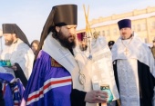 La Magnitogorsk au fost pomeniți în rugăciuni oamenii decedați în rezultatul prăbușirii blocului de locuit în anul 2018