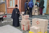 Departamentul Sinodal în problemele socio-umanitare al Bisericii Ortodoxe din Ucraina a transmis 600 de cadouri la casele de copii din Donbass
