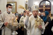 De sărbătoarea Botezului Domnului mitropolitul de Minsk Veniamin a săvârșit Dumnezeiasca Liturghie și rânduiala sfințirii mari a apei în Catedrala episcopală „Învierea lui Hristos” din orașul Borisov