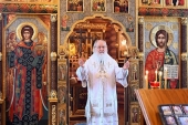 В Неделю 33-ю по Пятидесятнице Святейший Патриарх Кирилл совершил Литургию в Александро-Невском скиту