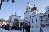 Патриарший экзарх всея Беларуси совершил Литургию в день престольного праздника женского монастыря в честь святой блаженной Ксении Петербургской