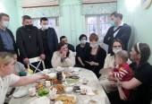 Победители конкурса «Лидеры России. Политика» посетили церковные социальные проекты