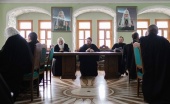 В Московской духовной академии состоялось обсуждение проекта положения о монашеских постригах, совершаемых в духовных учебных заведениях