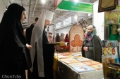 Патриарший экзарх всея Беларуси посетил православную выставку-ярмарку пасхального фестиваля «Радость»