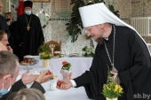 Патриарший экзарх всея Беларуси посетил Логойский дом-интернат для престарелых и инвалидов в Минской области