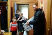 В Нижегородской епархии вдовы священников, малообеспеченные и многодетные семьи получили пасхальные подарки