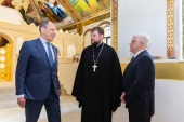 Глава Министерства иностранных дел России посетил собор Рождества Богородицы в Баку