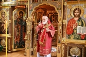 В Неделю 6-ю по Пасхе Святейший Патриарх Кирилл совершил Литургию в Александро-Невском скиту