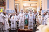 Глава Казахстанского митрополичьего округа возглавил престольные торжества Вознесенского кафедрального собора Алма-Аты