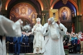 Întâistătătorul Bisericii Ortodoxe Ruse a săvârșit în Catedrala Patriarhală „Învierea lui Hristos” slujba dumnezeiască praznicală cu prilejul unui an de la sfințirea bisericii principale a Forțelor Armate ale Federației Ruse