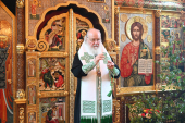Slujirea Patriarhului în ajunul sărbătorii Sfintei Treimi la schitul „Sfântul Alexandru Nevski”