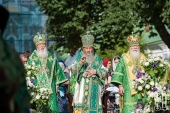 Блаженнейший митрополит Онуфрий в день своего тезоименитства совершил Литургию в Киево-Печерской лавре