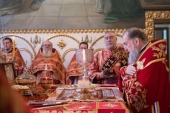 В Воскресение словущее митрополит Астанайский и Казахстанский Александр совершил Литургию в Никольском соборе Алма-Аты