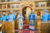 В Чувашской митрополии молитвенно отметили 75-летие создания Чебоксарско-Чувашской епархии