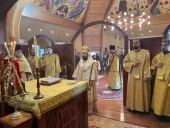 Председатель ОВЦС совершил Литургию храме в честь Трех святителей Свято-Владимирской семинарии в Нью-Йорке