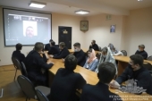 В Кузбасской семинарии прошла беседа о профилактике коронавирусной инфекции