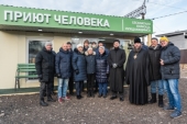 Викарий Казанской епархии принял участие в открытии пункта бесплатного горячего питания для нуждающихся в столице Татарстана