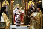 Настоятель подворья Русской Церкви принял участие в Литургии в Софийской семинарии
