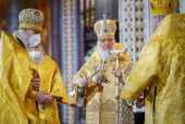 В праздник Рождества Христова Святейший Патриарх Кирилл совершил Божественную литургию в Храме Христа Спасителя