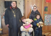 Больничные капелланы Ульяновска поздравили детей с ограниченными возможностями здоровья с Рождеством Христовым