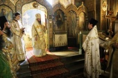 Иерарх Болгарской Церкви совершил диаконскую хиротонию на Русском подворье в Софии