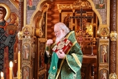 У день пам'яті преподобного Серафима Саровського Святіший Патріарх Кирил звершив Літургію в Олександро-Невському скиті