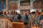 В день отдания праздника Сретения Господня глава Казахстанского митрополичьего округа совершил Литургию в Константино-Еленинском соборе Костаная